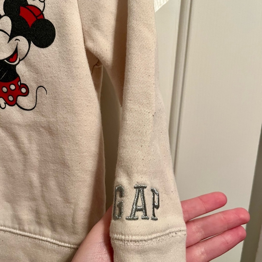 GAP Disney Kids Cream Sweatshirt with Mickey and Minnie Girls Size 3T - Picture 3 of 5